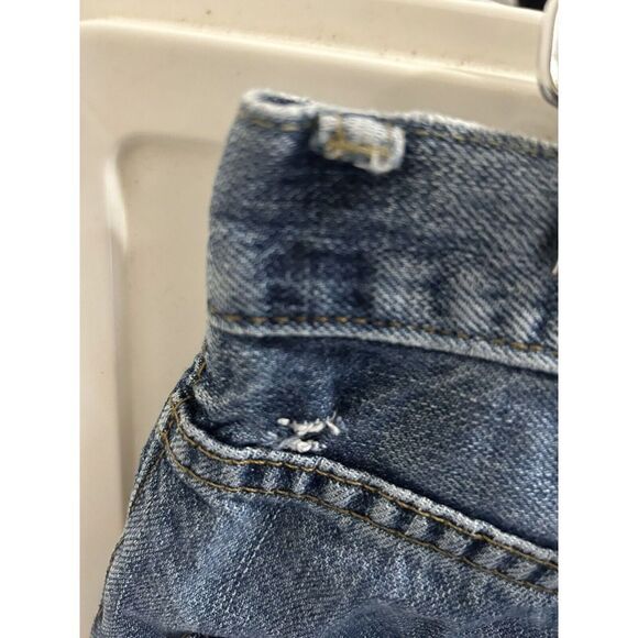 Levis 550 Medium Wash Blue Denim Shorts Relaxed Men's Size 38 - Picture 3 of 6